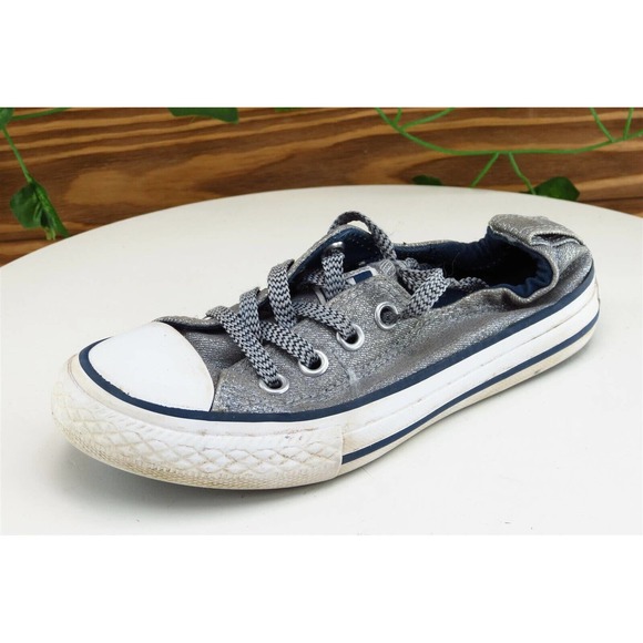 Converse all Star Toddler Girls 12 Medium Silver‎ Low top Fabric - Picture 1 of 7